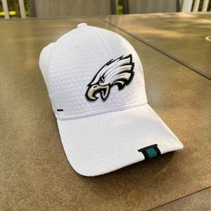 New Era Philadelphia Eagles training camp hat